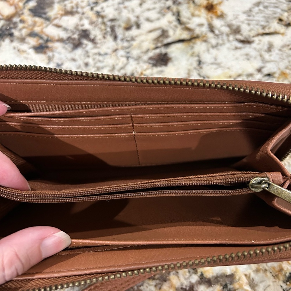 Universal Thread, Wraparound Zip Wallet/Wristlet - image 7